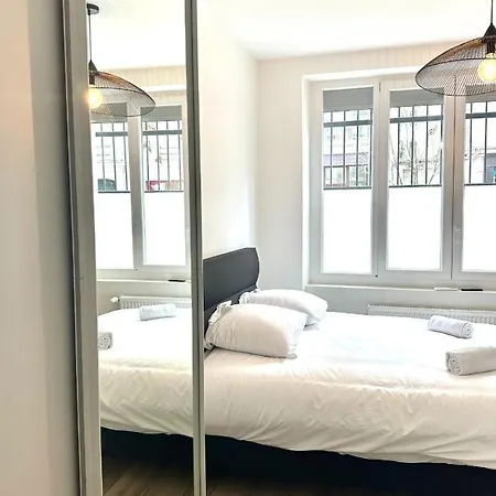 Le Felix 3, Studio Entierement Equipe Et Amenage Pour Accueillir Confortablement 2 Personnes, Tout Proche De La Gare De Sur L'avenue Felix Viallet Apartment *